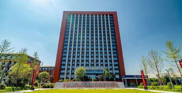 �ɶ��fͨδ���߼������W(xu��)У����