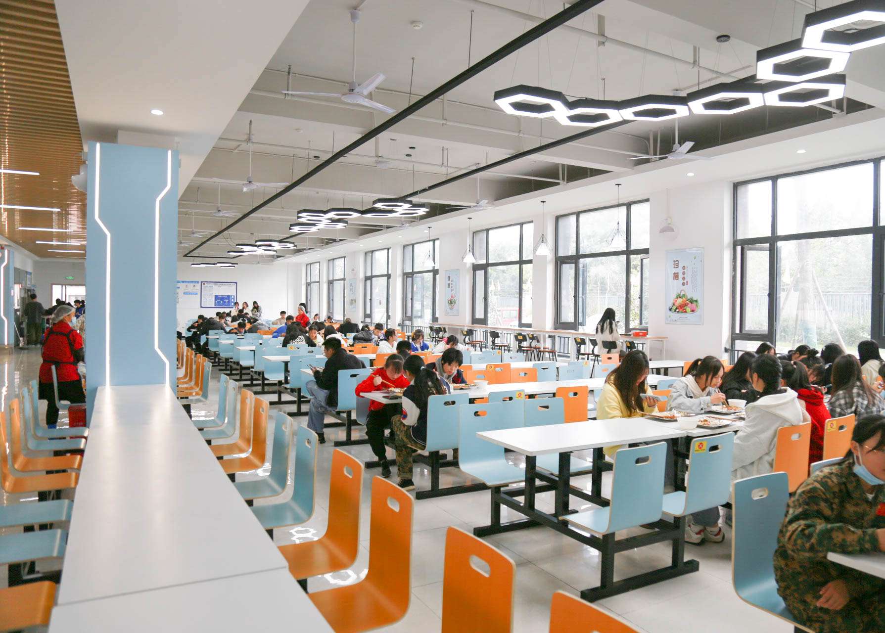 У�@�h(hu��n)��