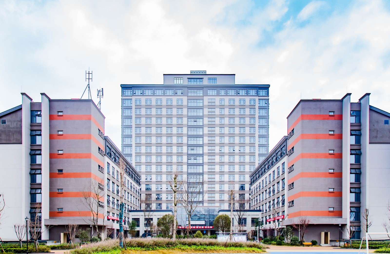 У�@�h(hu��n)��