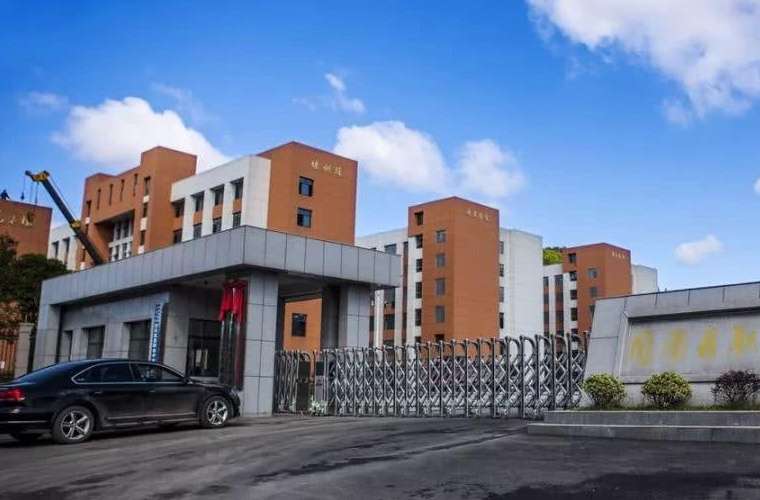 �o�������I(y��)�Ќ��W(xu��)У2022����������