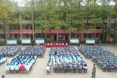 �_���A���I���g�WУ-܊Ӗ�R��