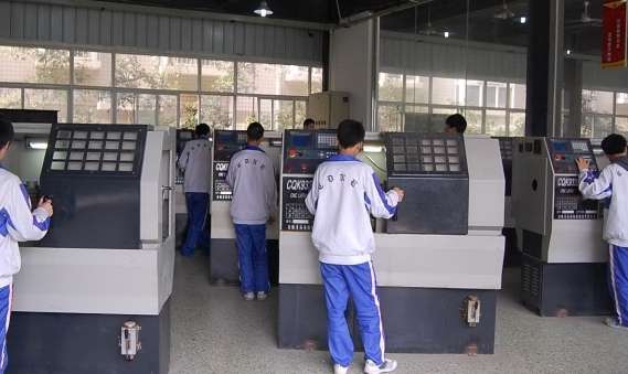 �˹��I�ɶ��C늌WУ2024����������