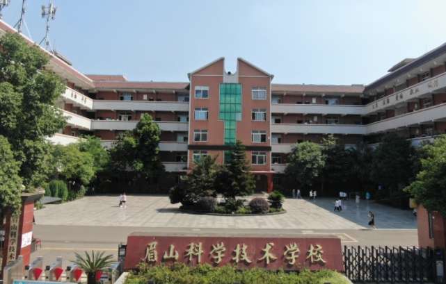 üɽ�ƌW���g�WУ2024����������