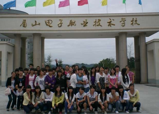 üɽ����I���g�WУ2024����������