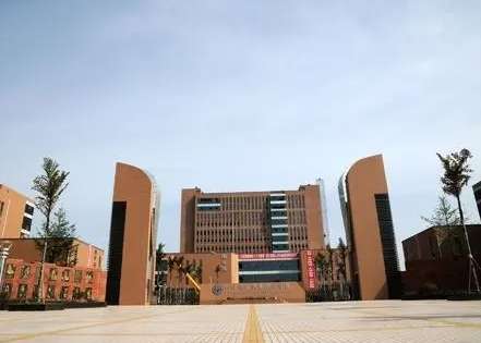 �Y�(y��ng)�И�(l��)���C(j��)��I(y��)���g(sh��)�W(xu��)У2024��������(ji��n)��