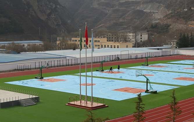 �������е��I(y��)���g(sh��)�W(xu��)У2024��������(ji��n)��