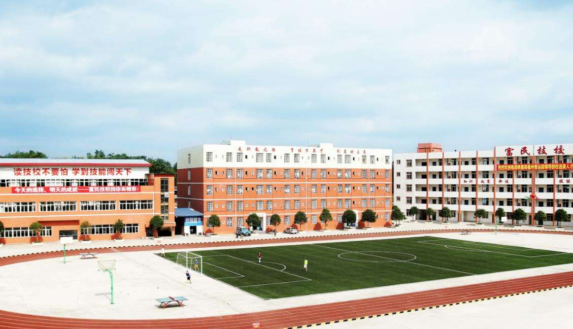 ����и���У2026����������