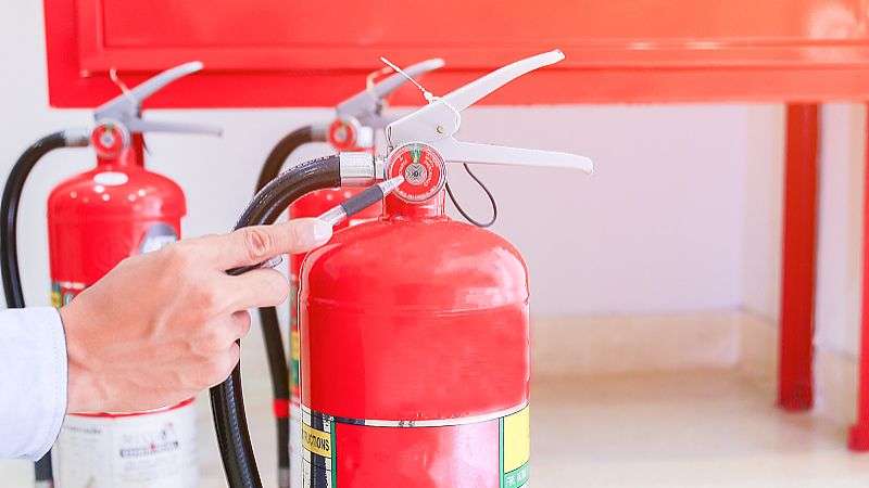 �Ĵ��d�Ƴ��н�ͨ�߼������WУ�������̼��g(sh��)���I(y��)����