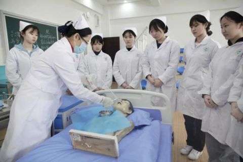 �ɶ����tˎ��W�����tԺᘾČWУ���t�o�팣�I��ô�ӣ�