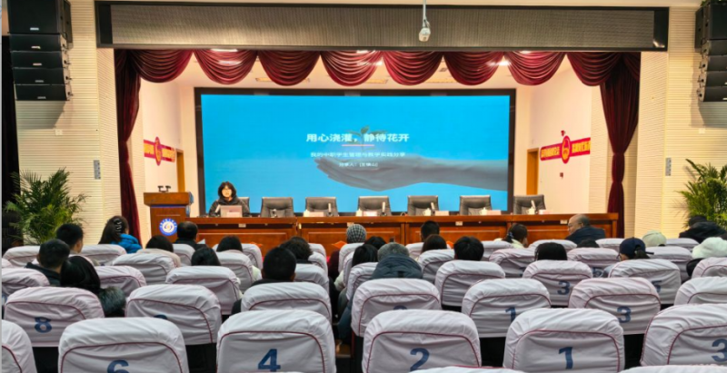 �ɶ�ʯ�����I�WУ�������м����WУ��2025-2026�W�������УƸ�̎���ĩ�������Y��