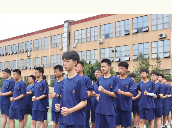 �Ĵ�ʡ������У���Ĵ����A�߼������WУ���e�w�����Ռ��I�����a���ں����B�ͺ����w���˲�