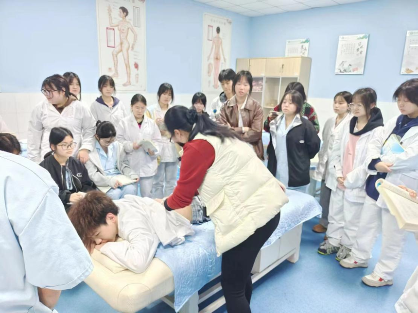 �ؑc���϶��l���I�WУ2026�����t�B���������I��B