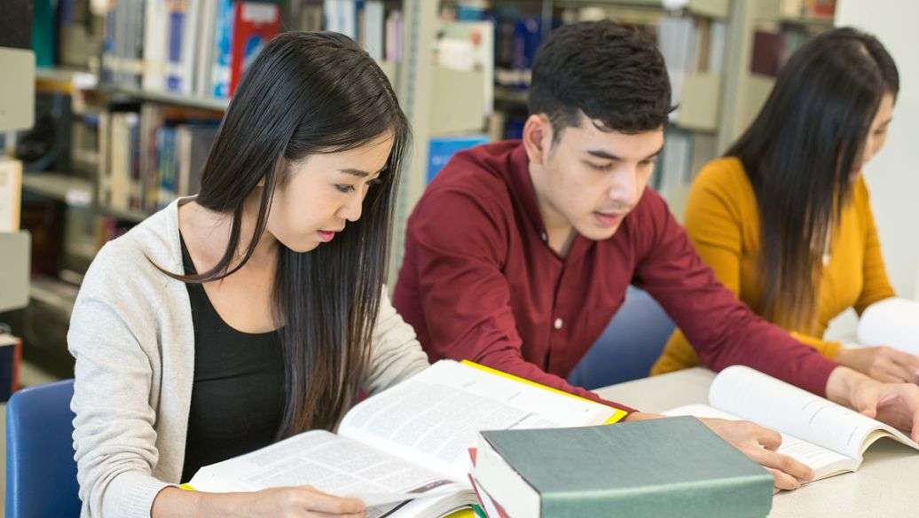 �Ĵ����ڸ߿�����ͨ�߿���ʲô�^�e��