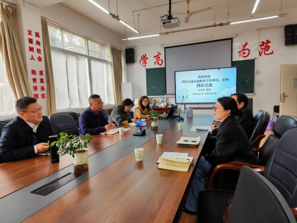 ��ͨ�\ݔ�c��Ϣ����ϵ���Ĵ��̄��I�WԺ�_չ��3+2��؞ͨ���B���}�{��