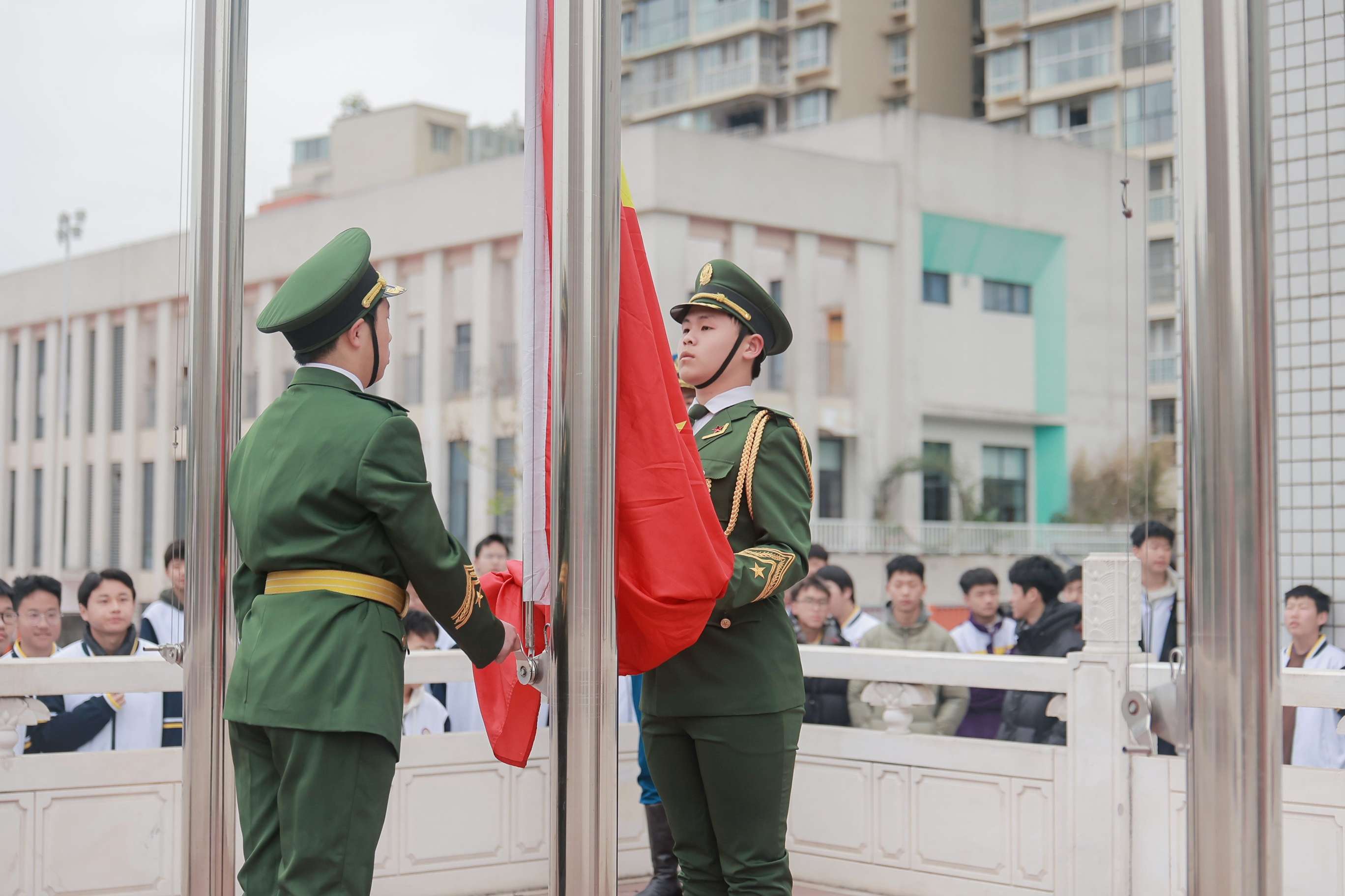 �Ĵ�ʡ����и߼��I�ЌW������оC�ϸ߼��ЌW�� ����2023���W�����I��Y��18�q���˃xʽ