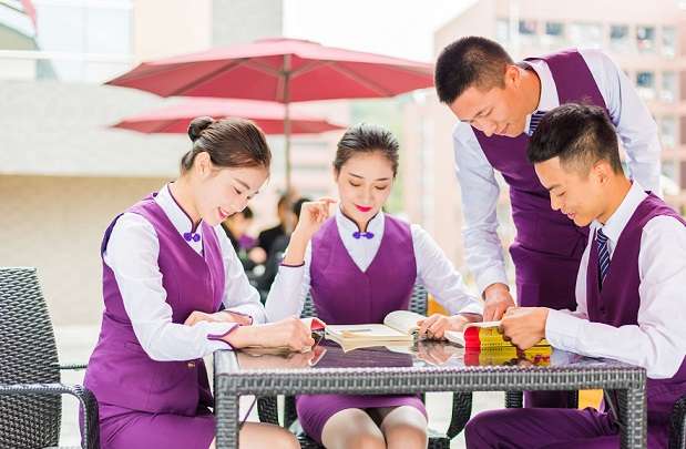 �Ĵ���������WУ���г˄�