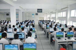 �ɶ��A�������I�WУӋ��C����