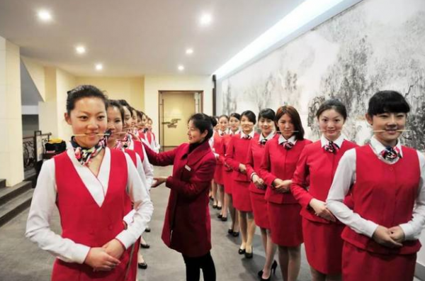 �ɶ�ָ��ᘌWУ���η����c����