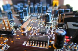 ��������(y��ng)���c�S�ތ�(zhu��n)�I(y��)