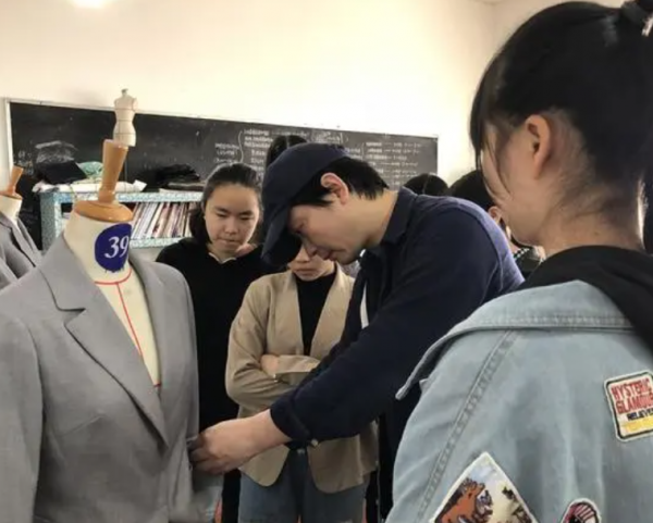 ���b�O(sh��)Ӌ(j��)�c��ˇ