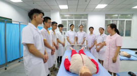 �Ƚ��t��У���t�B������