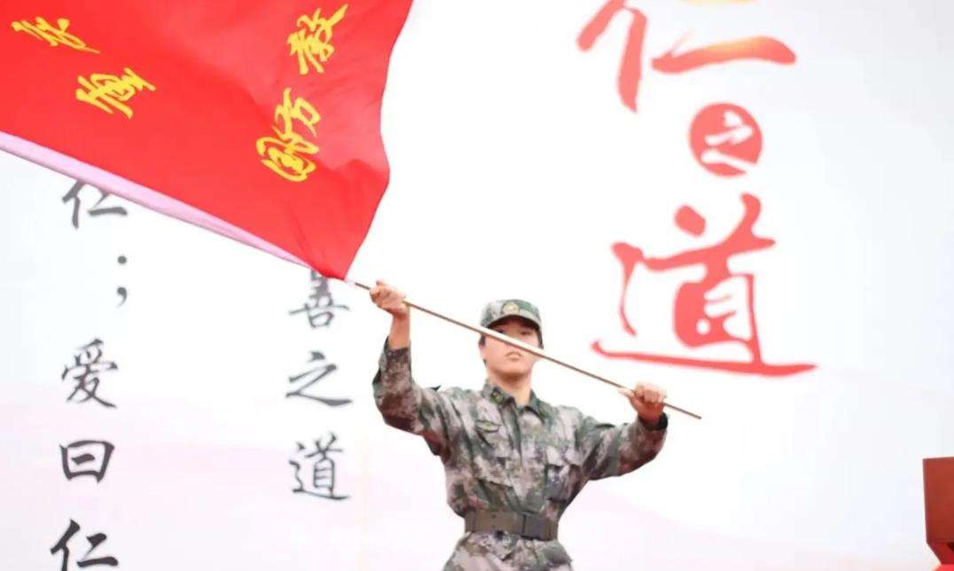 ����������ɫ��