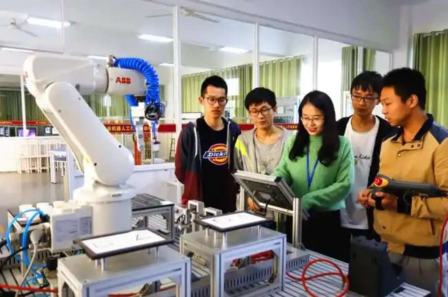 �C�һ�w�����g