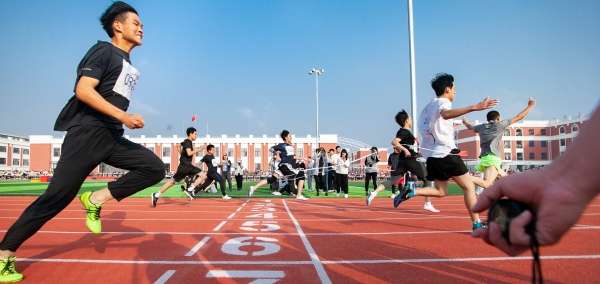 ���e�w������