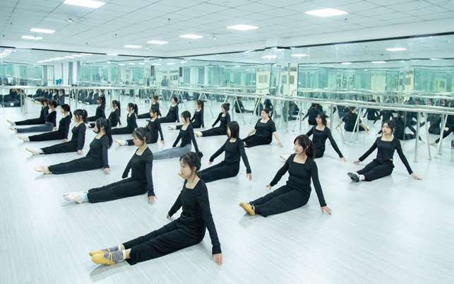 �׃���������������