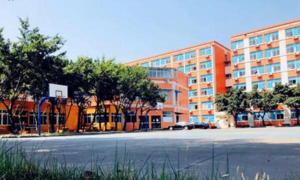 �Ĵ��F(xi��n)��ˇ�g(sh��)�W(xu��)У2022��������(ji��n)��