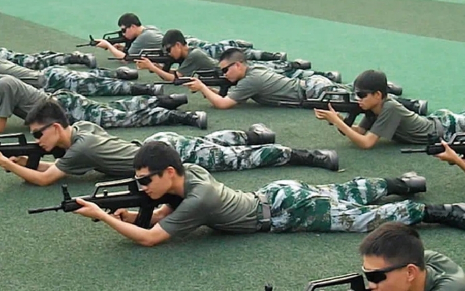 �Ĵ����A�߼������W(xu��)У����������ɫ�ຆ�� 